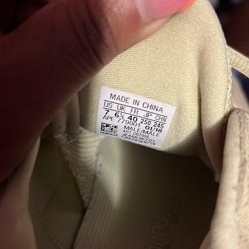 Yeezy Super moon yellow - Picture 2 of 8